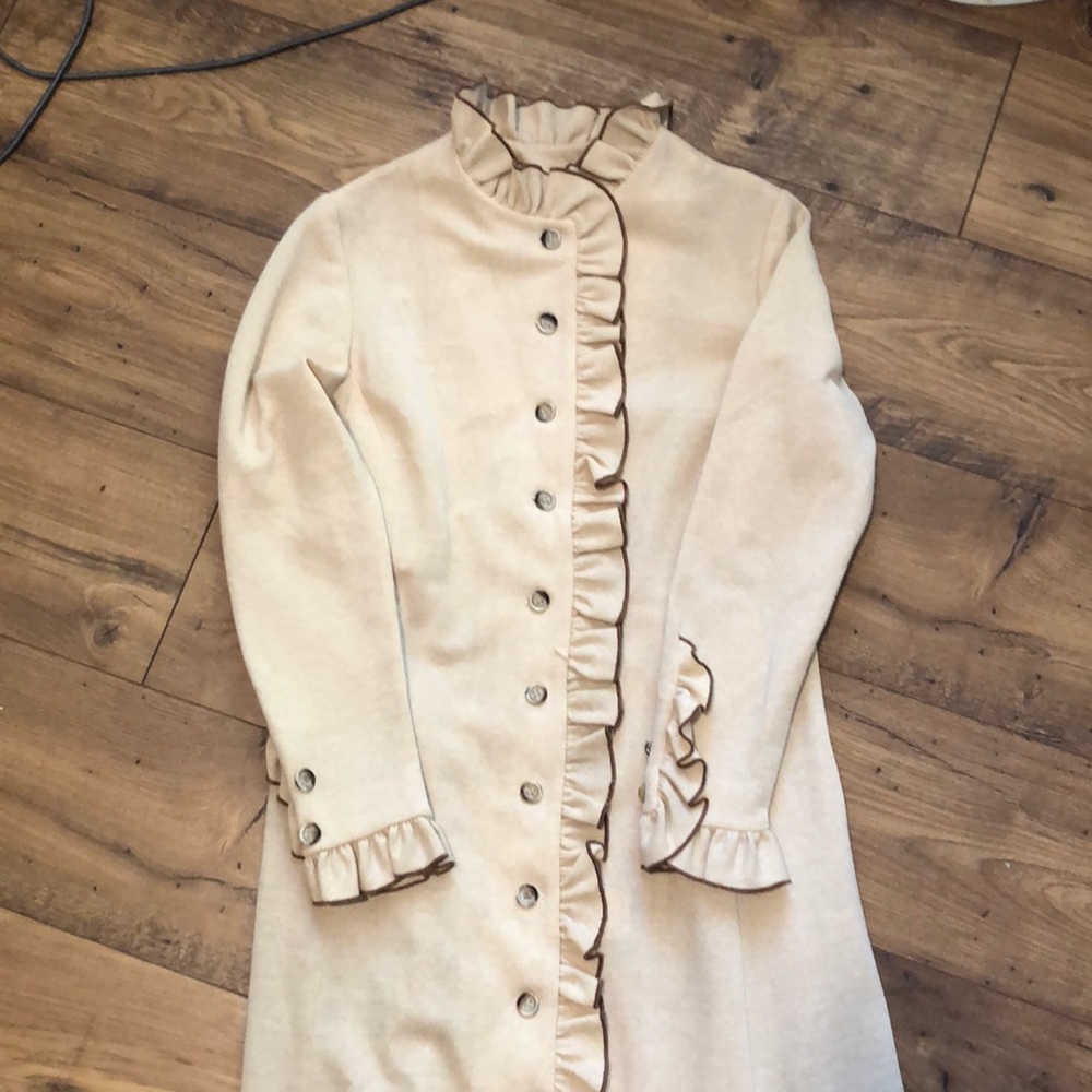 VINTAGE union made ruffle trench